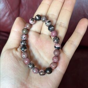 Elegant Pink and Black Beaded Bracelet